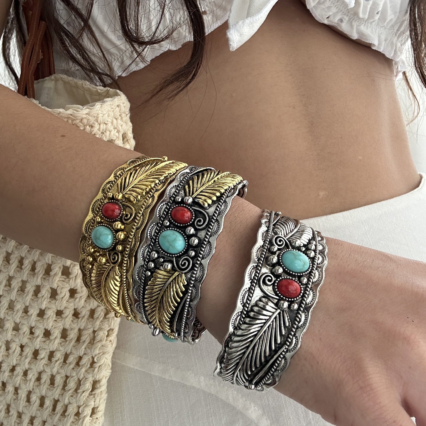 Bracciale vintage da donna con intarsi in turchese a forma di foglia, in lega placcata, stile etnico