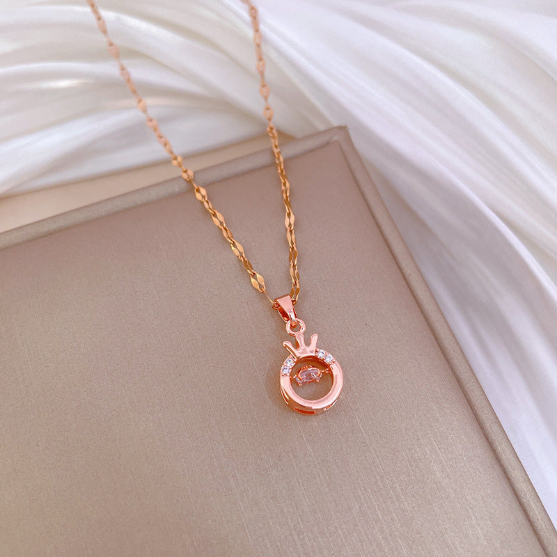 Elegant Crown-Shaped Pendant Necklace for Women and Men with Stainless Steel Chain and Rhinestone Inlay