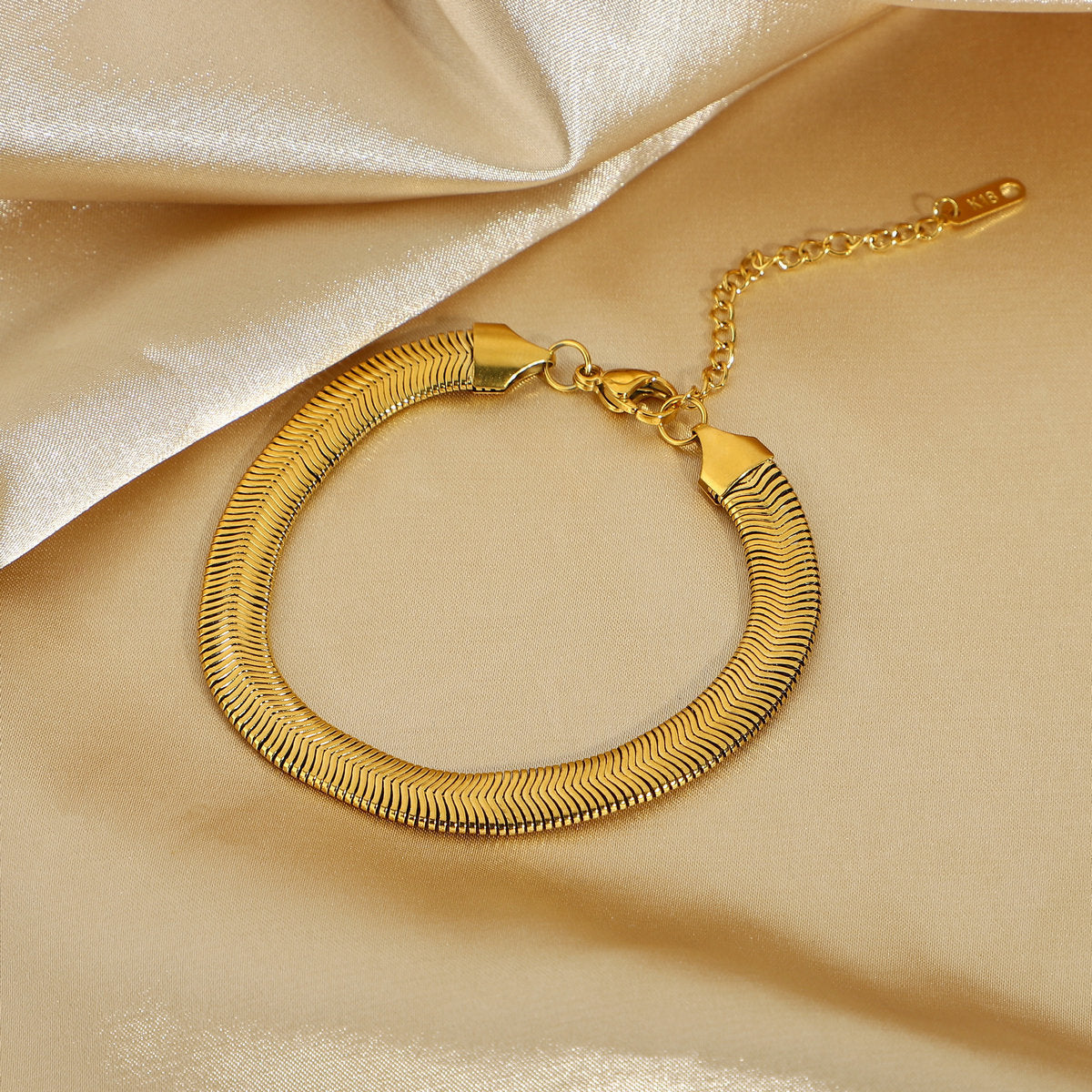 Ins Style Geometric 18K Gold Plated Stainless Steel 8mm Cuban Link Bracelet for Women
