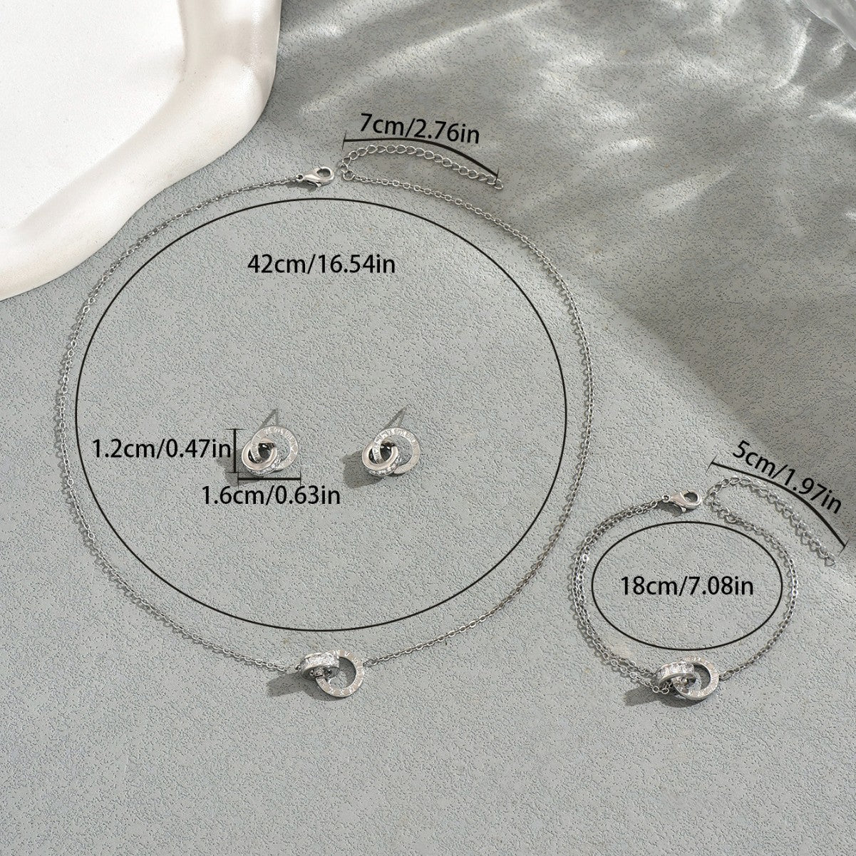 Set Collana Pendente a Doppio Anello e Orecchini Minimalisti in Lega di Zinco con Intarsio di Diamanti per Donna