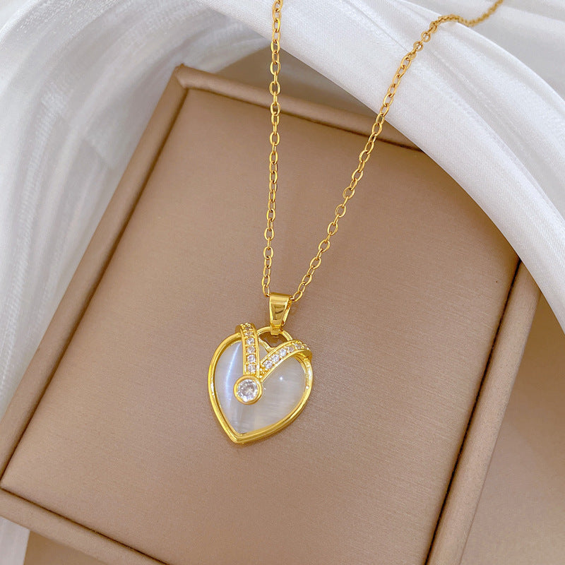 Sweet Luxury Heart Cat's Eye Rhinestone Pendant Titanium Steel Necklace for Unisex