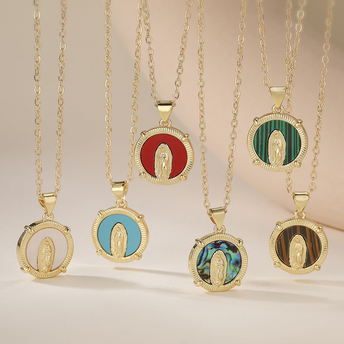 Minimalist Vintage 18K Gold Plated Brass Round Virgin Mary Pendant Necklace