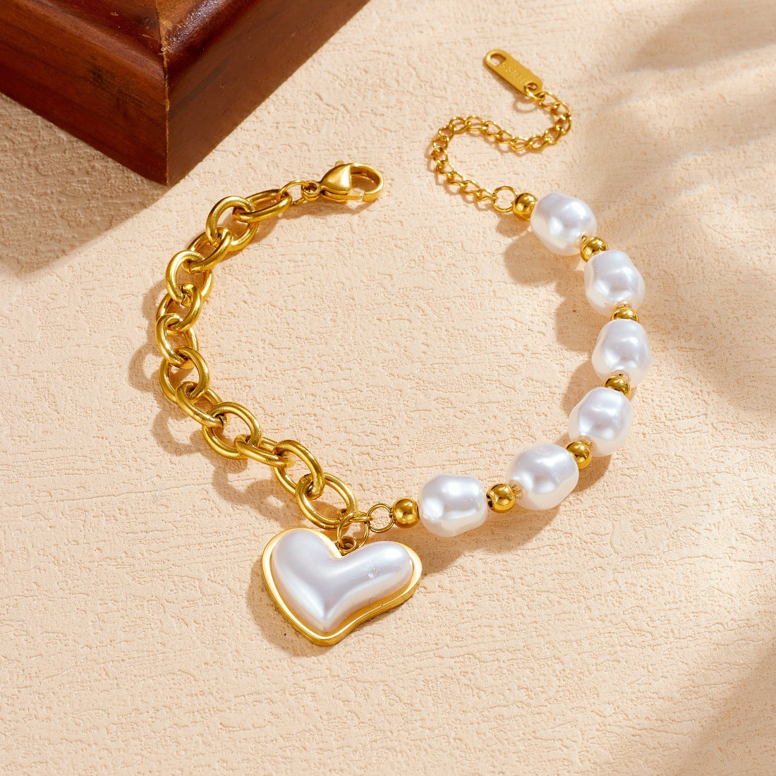 Vintage Gold Plated Irregular Faux Pearl Heart Stainless Steel Bracelet