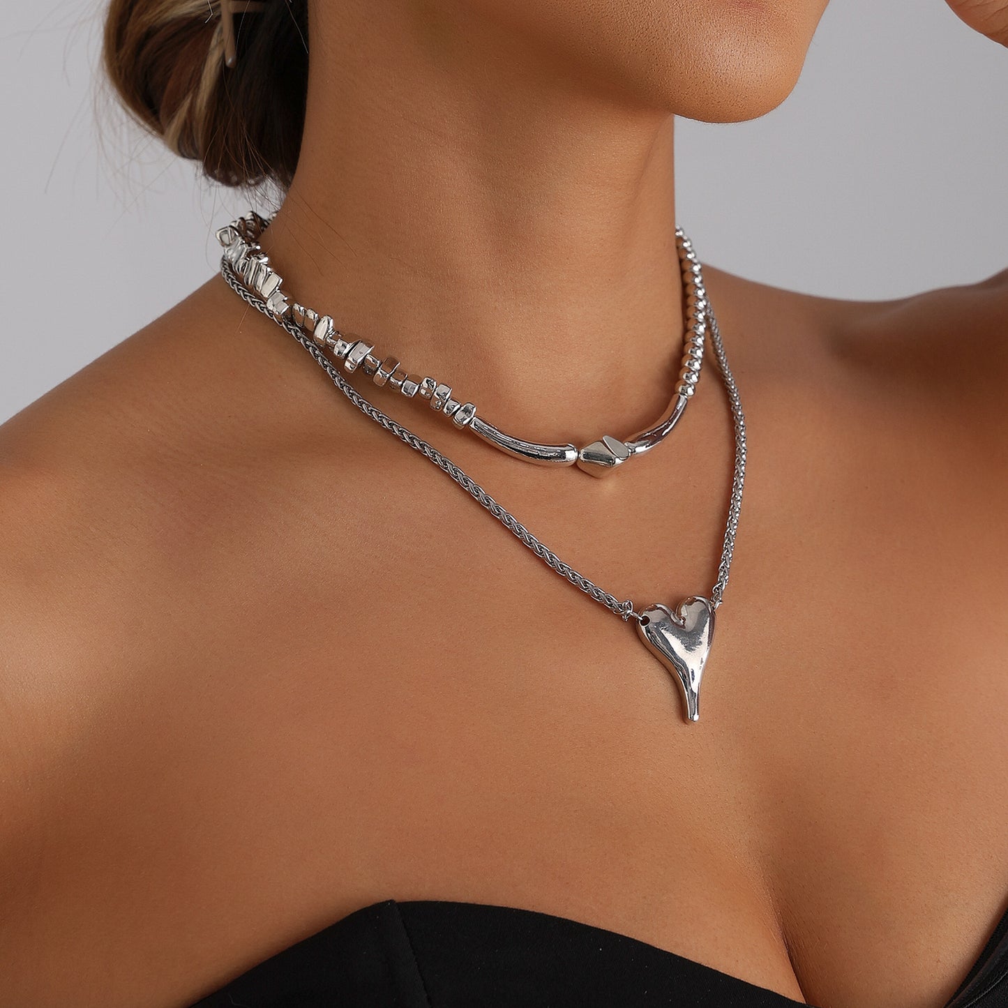 Minimalist Luxury Irregular Geometric Heart Alloy Plated Beaded Necklace for Women