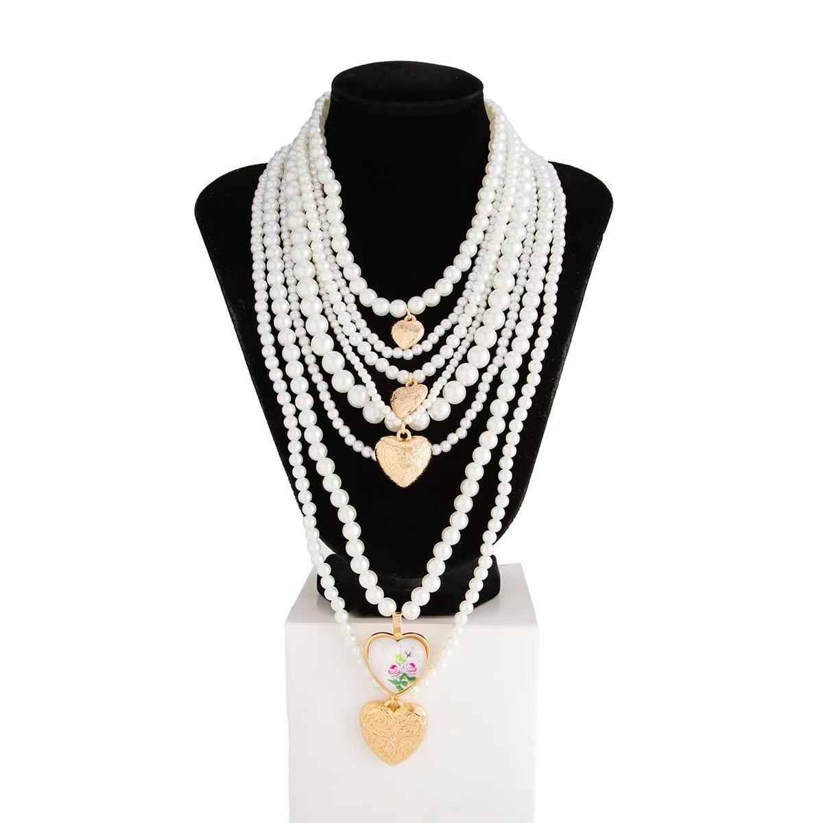 Collar de imitación de perlas de aleación pulida con corazón estilo barroco vintage Hip-hop para mujer