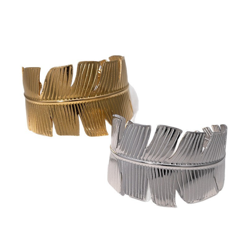 Bracciale rigido a fascia larga a forma di foglia in acciaio inossidabile placcato oro 18 carati, stile minimalista