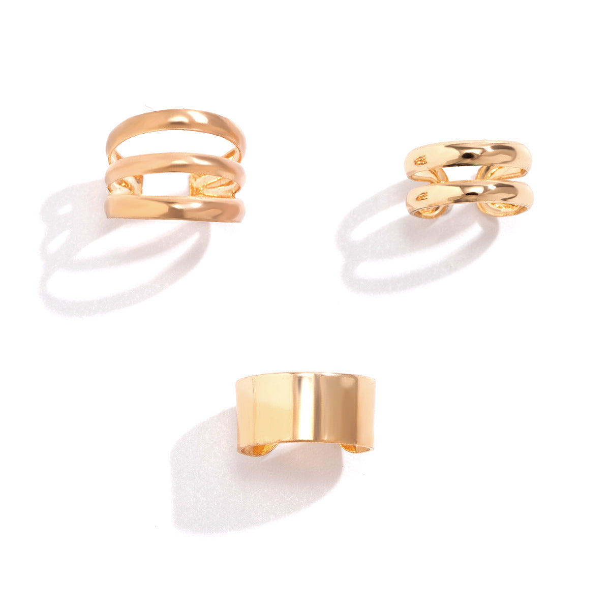 Pendientes de aro de metal chapado brillante geométricos de estilo dulce y moderno para mujer