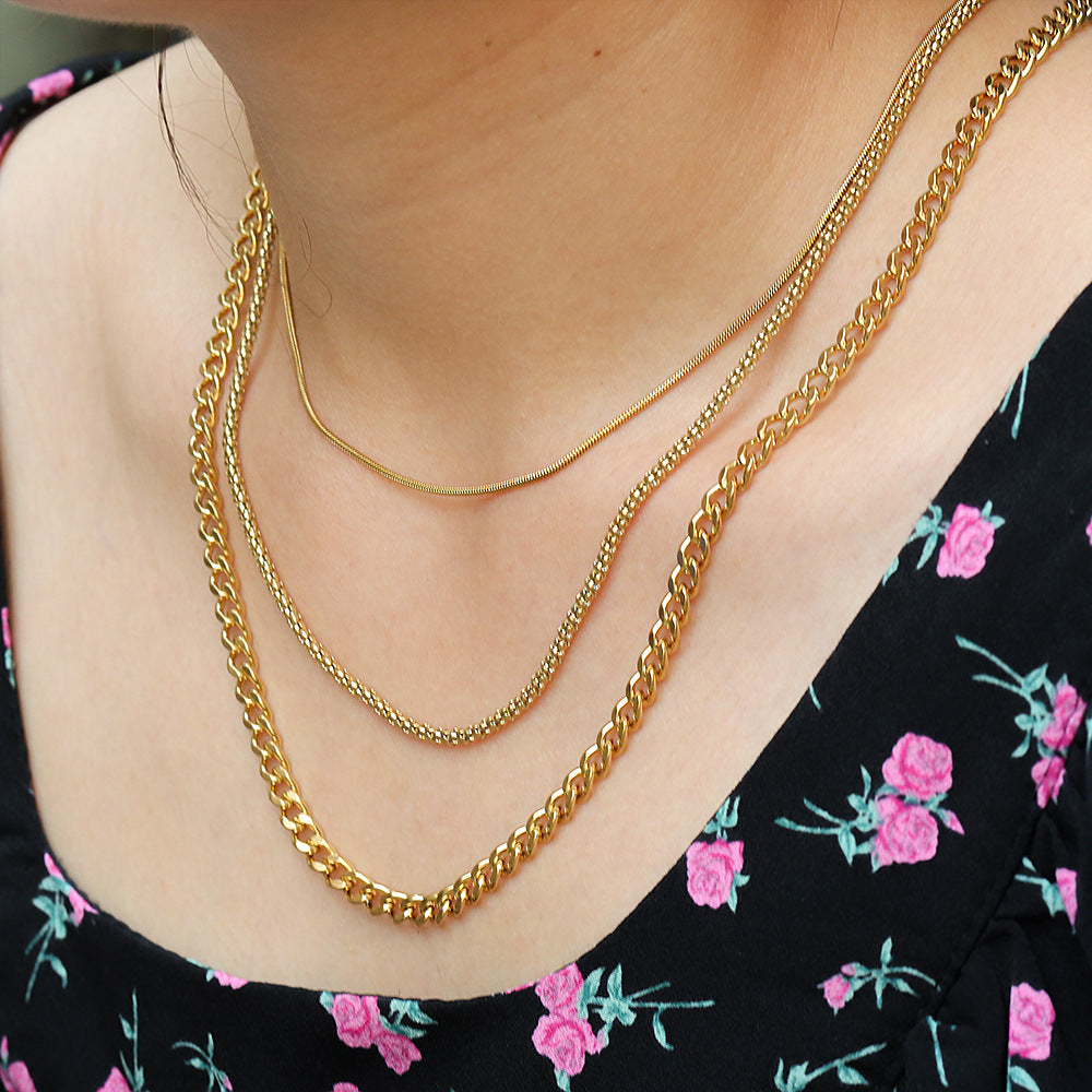 Collana da donna con maglie a catena cubana geometrica minimalista in acciaio inossidabile galvanizzato a triplo strato con catena a forma di O