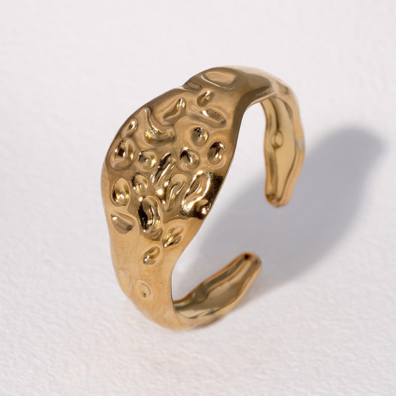 Anello aperto da donna in acciaio inossidabile geometrico minimalista testurizzato con placcatura in oro 18K