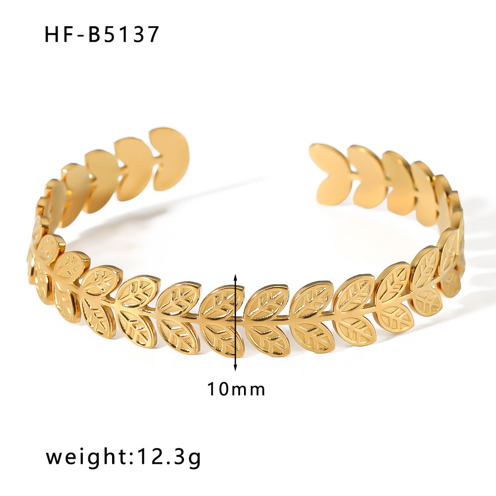 Adjustable Open Bangle Bracelet for Women in Stainless Steel with 18K Gold Plating, Hollow-Out Design, Textured Chain and Irregular Woven Pattern