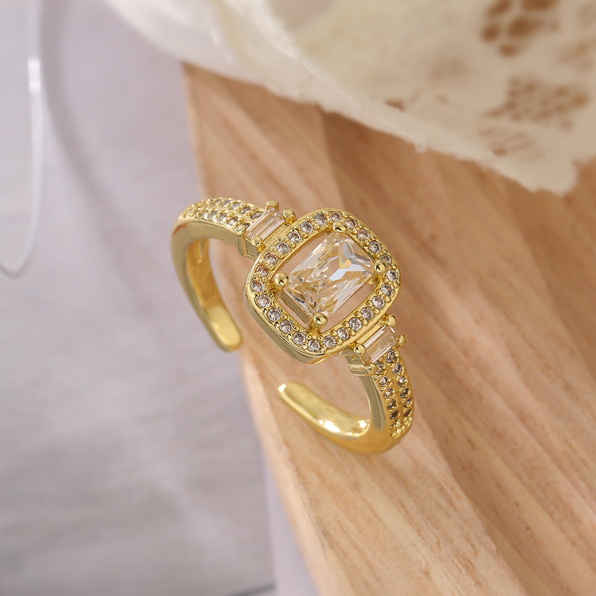 Minimalist Geometric Open Ring for Women Made of Brass with Real Gold Plating and Zircon Inlay