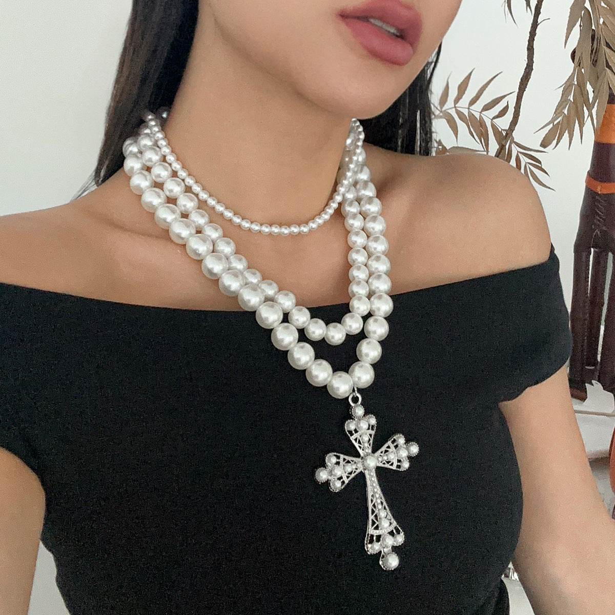 Punk Style Cross Pendant Necklace Set with Imitation Pearl Beads and Alloy Charm on Beaded Chain for Women