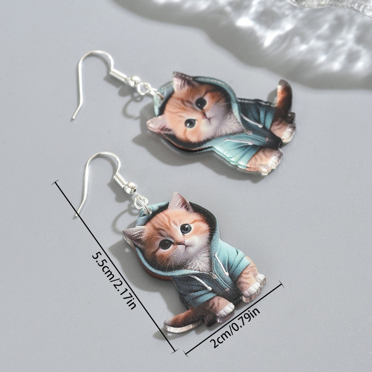 Pendientes de tuerca acrílicos a la moda con forma de gato y detalles incrustados para mujer y hombre