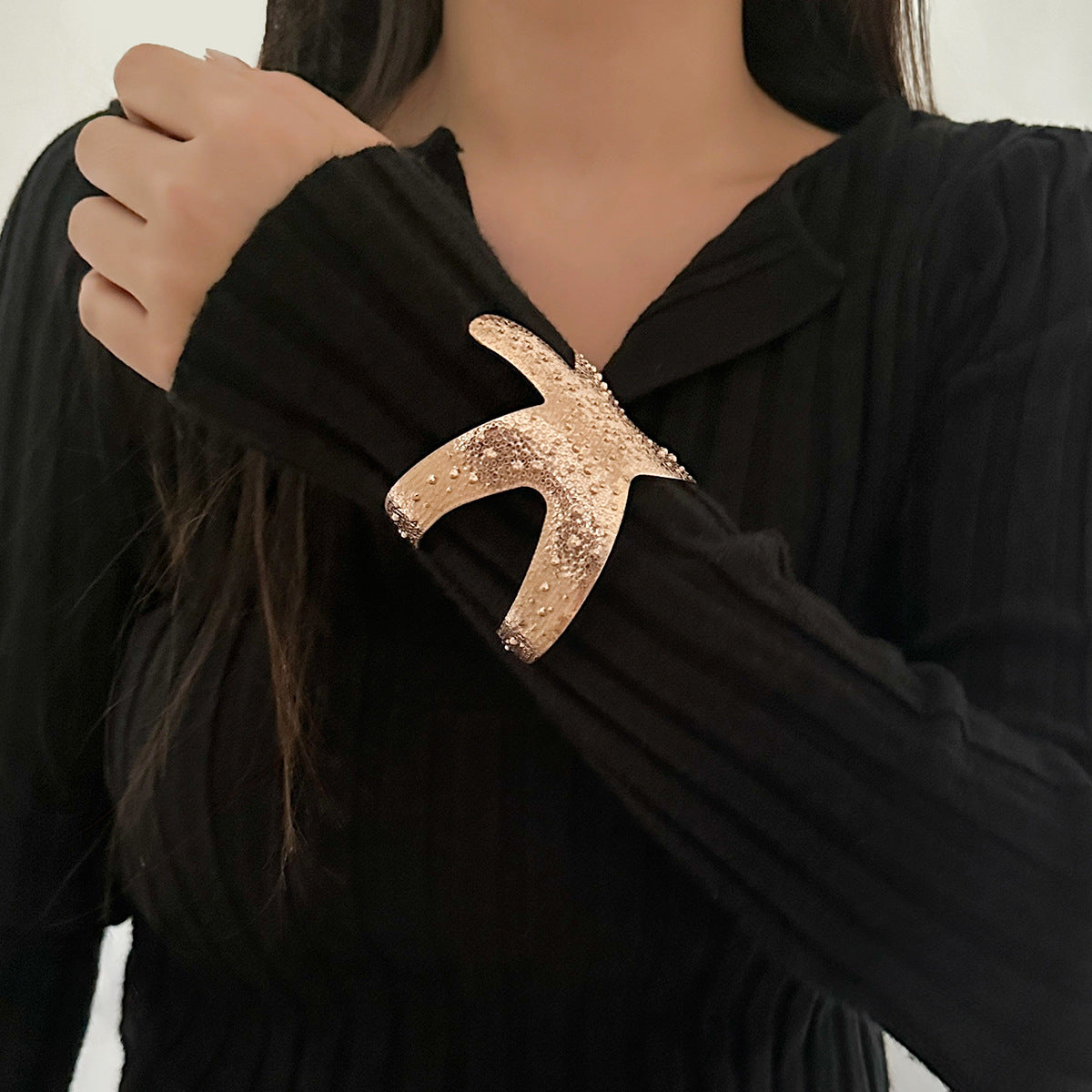 Minimalist Starfish and Butterfly Open Bangle Bracelet Set for Women with Electroplated Metal Finish