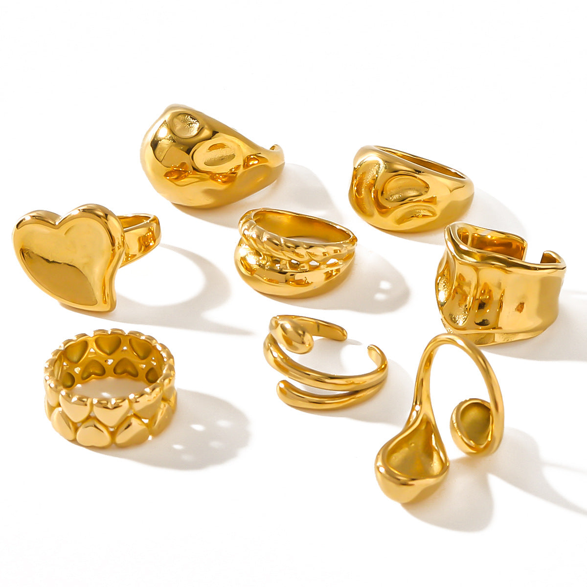 Anello Statement da Donna Minimalista a Cuore Irregolare in Acciaio al Titanio Placcato Oro