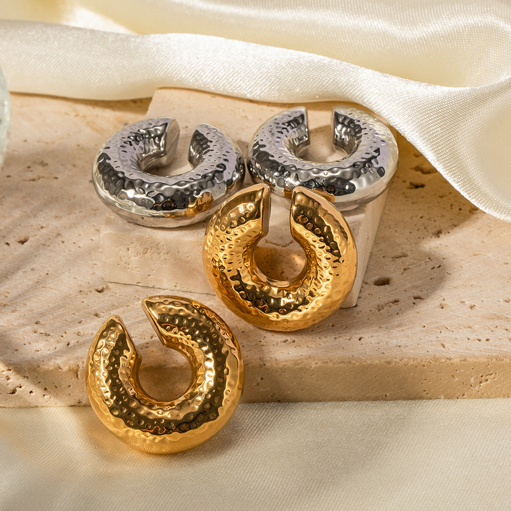 Orecchini a Clip a C in Acciaio Inossidabile Geometrici in Stile INS con Placcatura in Oro 18K, Ipoallergenici e Resistenti allo Sbiadimento