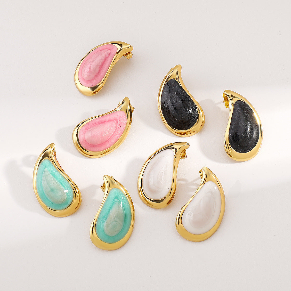 Pendientes de tuerca de acero inoxidable con forma de lágrima de esmalte vintage para mujer con estética retro artística