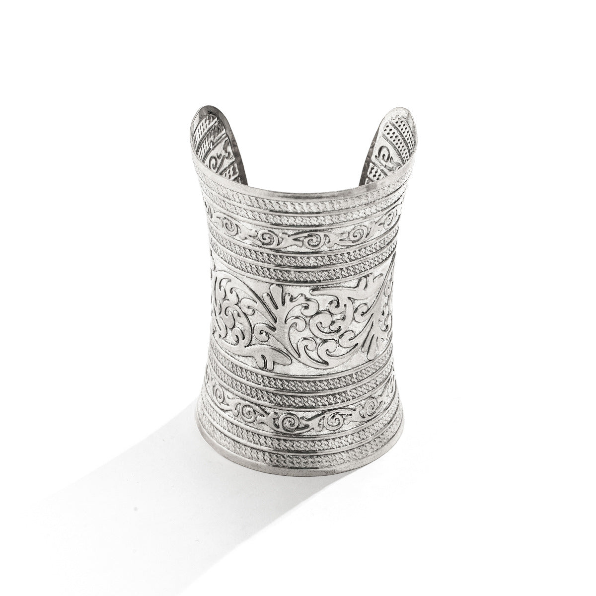Pulsera ajustable de estilo punk para mujer con grabado floral y acabado metálico galvanizado