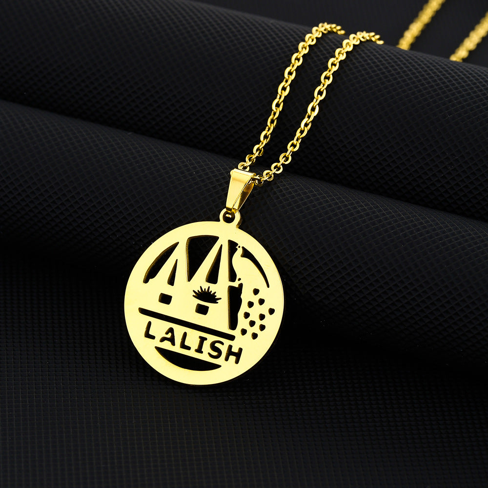 Collana con Ciondolo Etnico Geometrico in Acciaio al Titanio con Finitura Placcata, Unisex