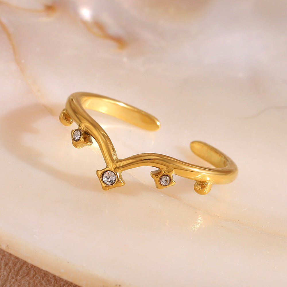 Vintage French-Inspired Geometric Stainless Steel Plated 18K Gold Crown Ring with Rhinestone Accents for Women