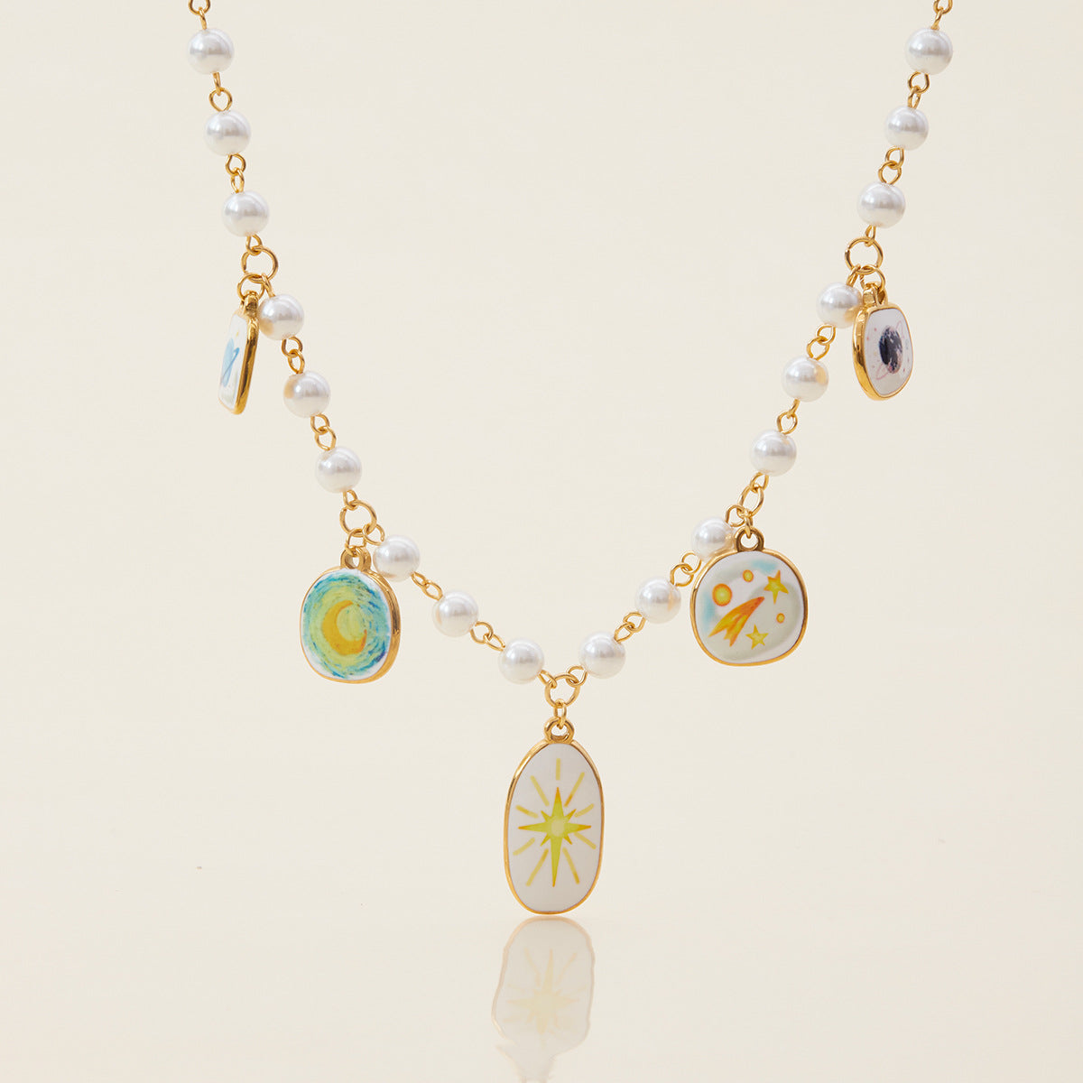 Collana Minimalista Geometrica in Acciaio Titanio con Accenti Simil-Perla, Catenina in Acciaio Inossidabile Elettroplaccato da Donna