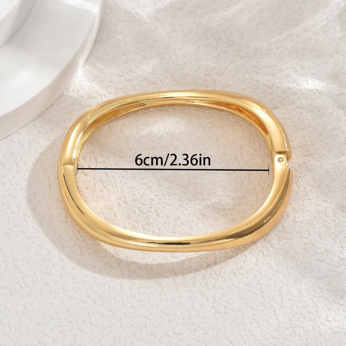 Bracciale da donna Geometrico Fashion-Commuter in lega placcata oro 18K Design leggero e lussuoso