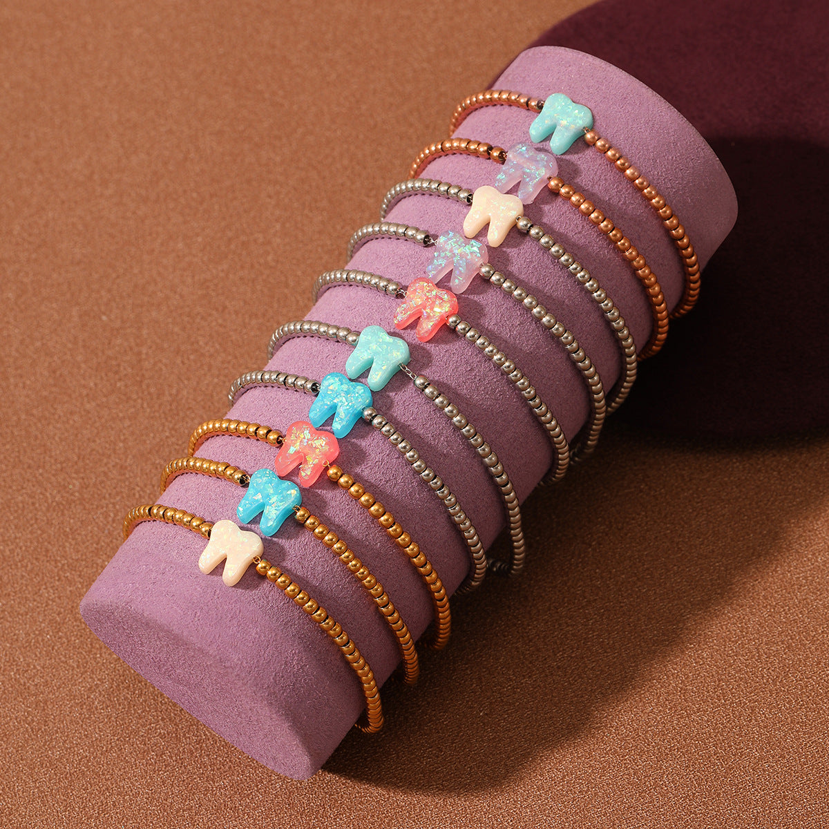 Bracciale da donna in acciaio inossidabile placcato oro 18 carati a forma di dente colorato