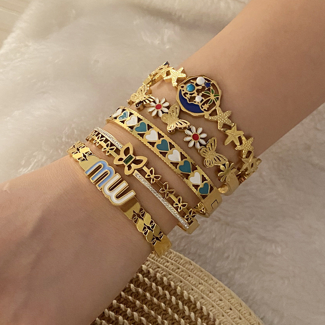 Vintage Enamel Heart and Butterfly Stainless Steel Bracelet with Floral and Palm Tree Pattern