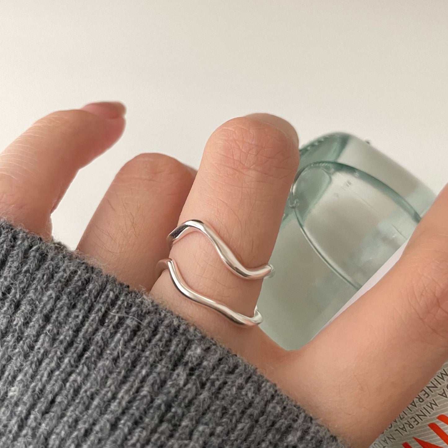 Anello Minimalista in Argento Sterling 925 a Cuore Aperto con Doppio Cerchio Irregolare per Donna