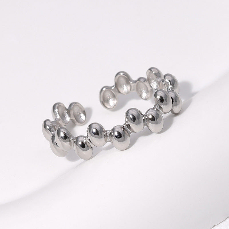 Anillo abierto minimalista de acero de titanio geométrico irregular para mujer con banda de acero inoxidable chapada en oro de 18 quilates
