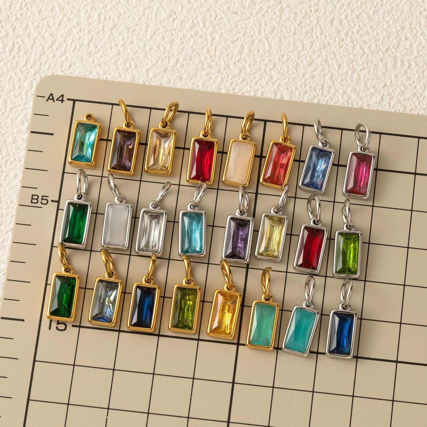 Minimalist 18K Gold Plated Round Square Geometric Gemstone Pendant Necklace for Unisex