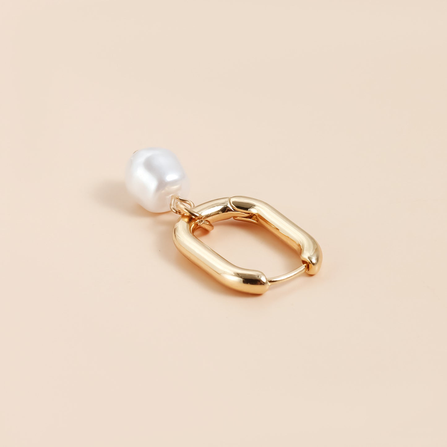 Vintage Geometric Pearl Pendant Earrings in Zinc Alloy with Electroplated Finish for Women