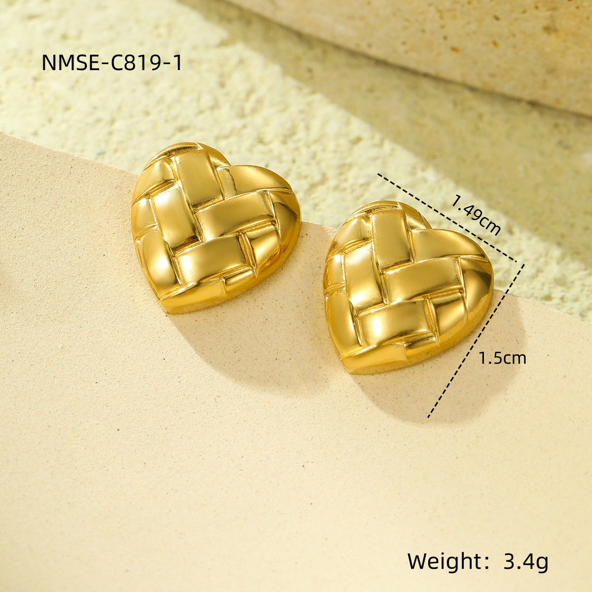 Fashionable Heart-Shaped Stainless Steel Stud Earrings with Plated Finish for Women