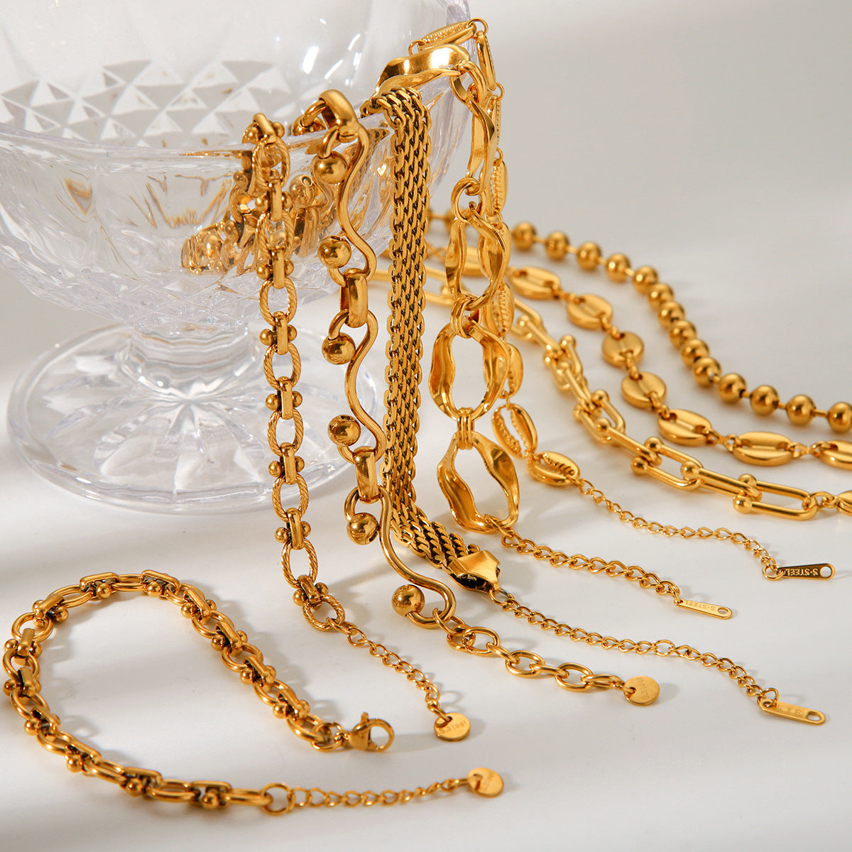 Bracciale da donna in acciaio inossidabile placcato oro 18 carati, stile alla moda, con catena a perline tonde geometriche