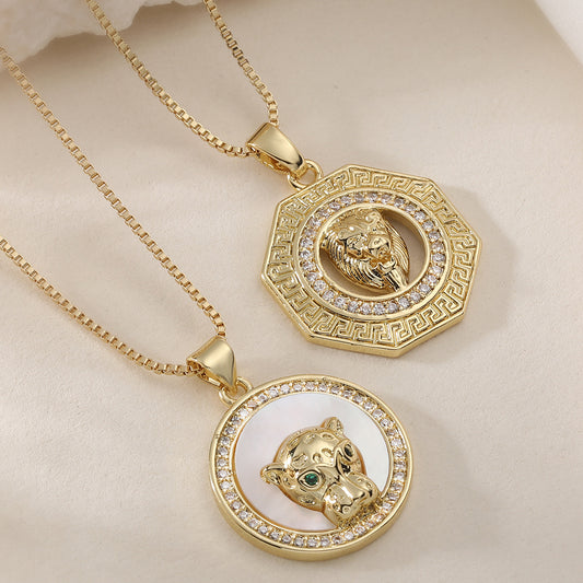 Hip-hop 18K Gold Plated Brass Round Leopard Head Pendant Necklace with Cubic Zirconia for Women