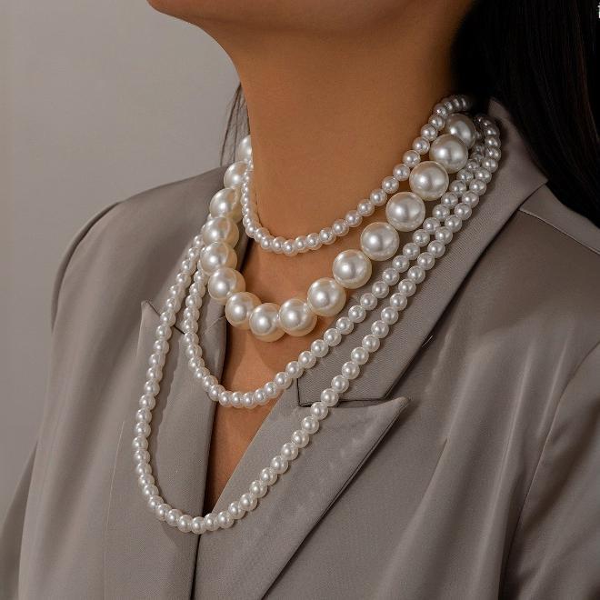 Collana da donna vintage elegante con perle finte a goccia geometriche, placcata, con catena a più strati