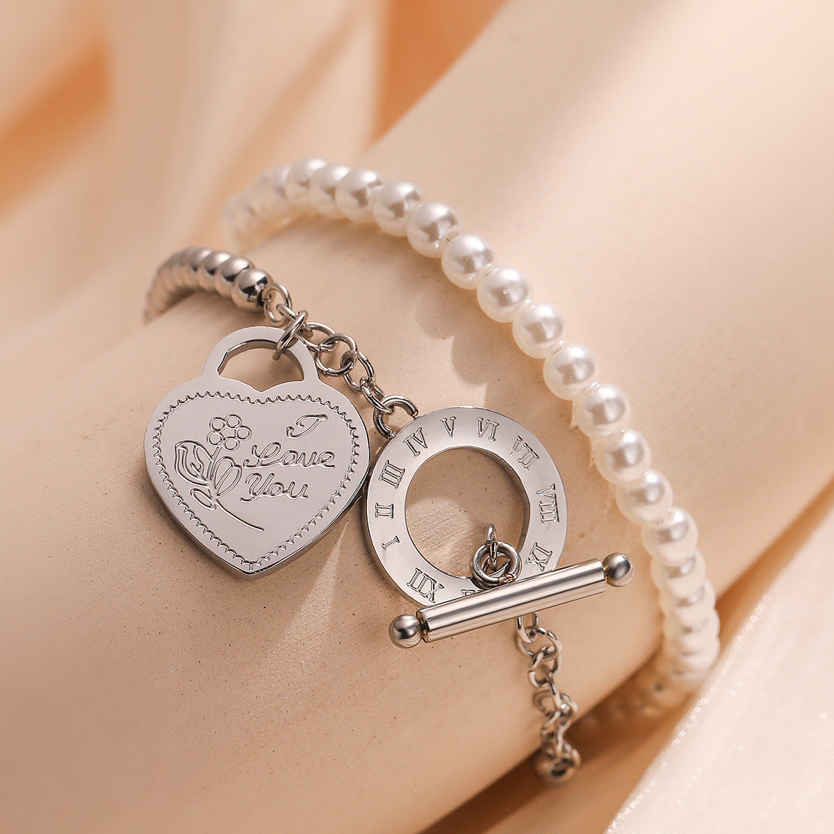 Vintage Heart-Shaped Plated 18K Gold Stainless Steel Pearl Bracelet for Women Fashionable Double Loop Wristband