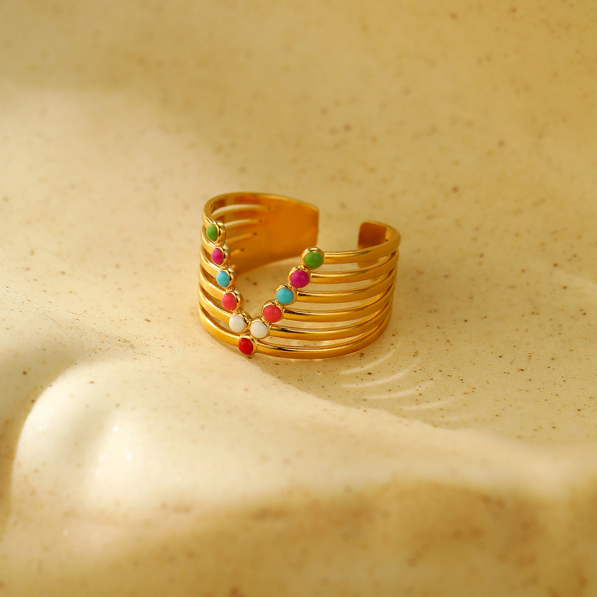 Anello aperto da donna placcato oro 18 carati in acciaio inossidabile con smalto colorato e motivo geometrico leggero