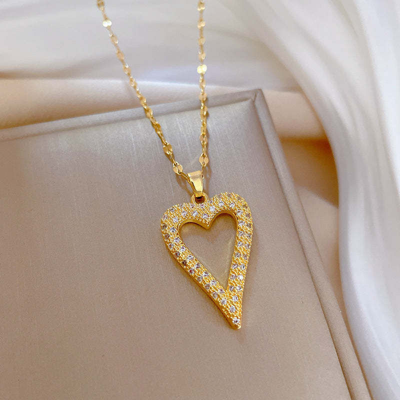 Minimalist Heart-Shaped Titanium Steel Necklace with Rhinestone Inlay for Women, Delicate Clavicle Chain with Plated Finish