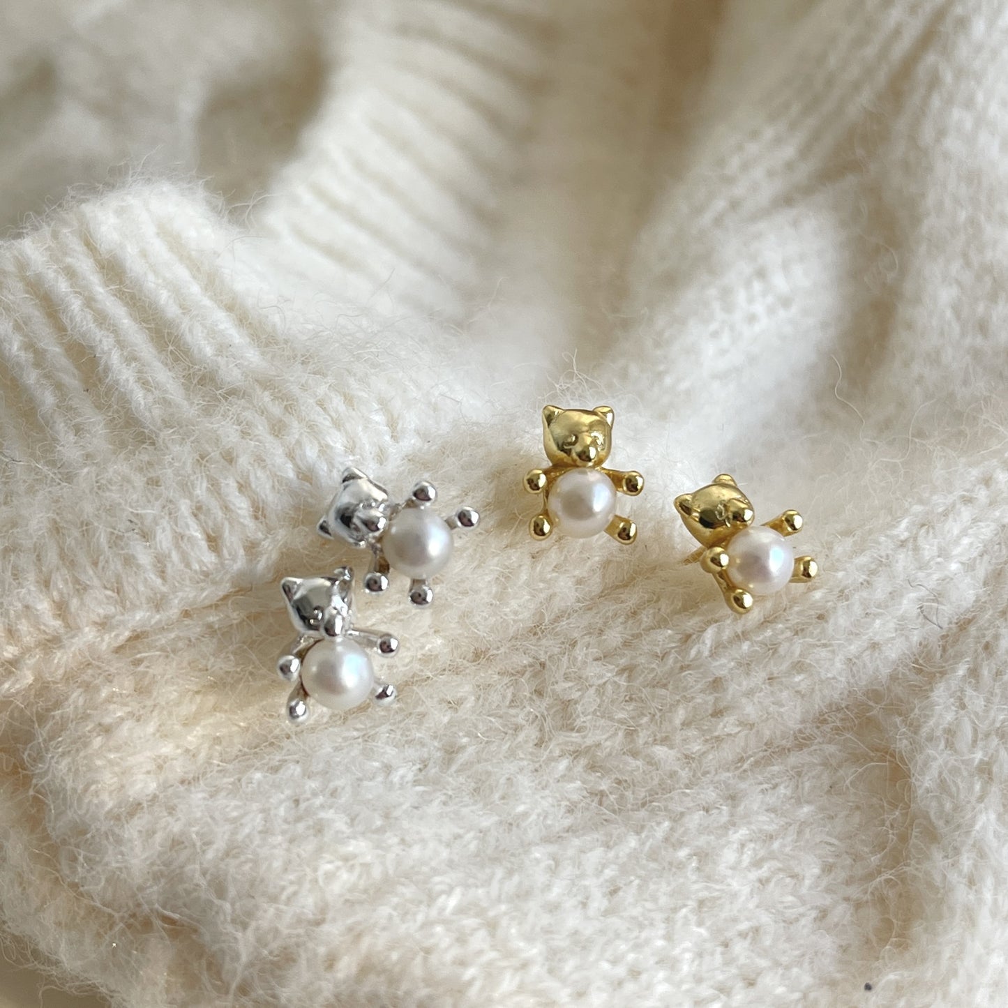 Minimalist Bear-Shaped 925 Sterling Silver Stud Earrings with Pearl Accent, Electroplated Finish, Fresh and Sweet Style