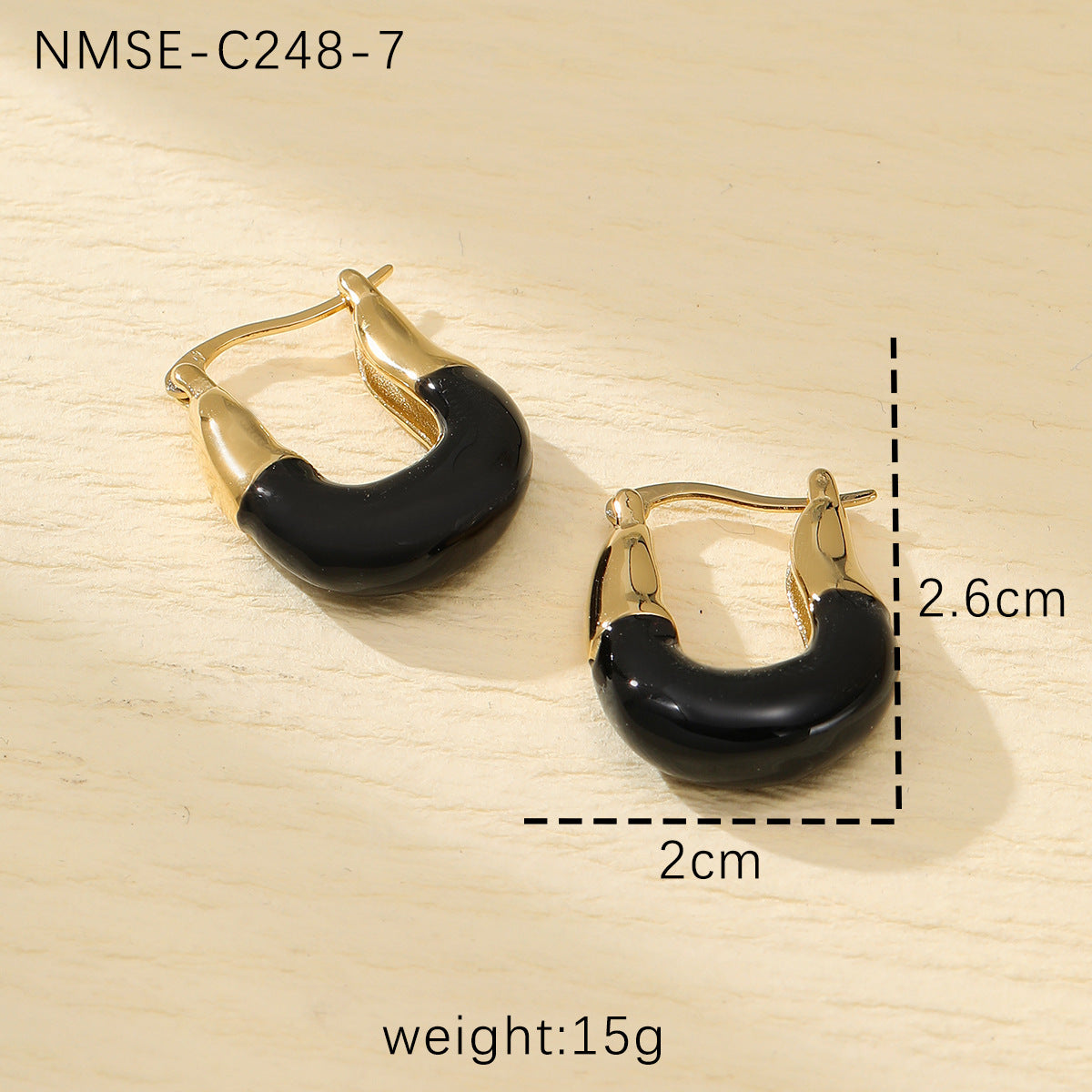 Orecchini a Perno da Donna in Acciaio Inossidabile con Smalto a Forma di Cuore Minimalista, con Design Geometrico e Ondulato