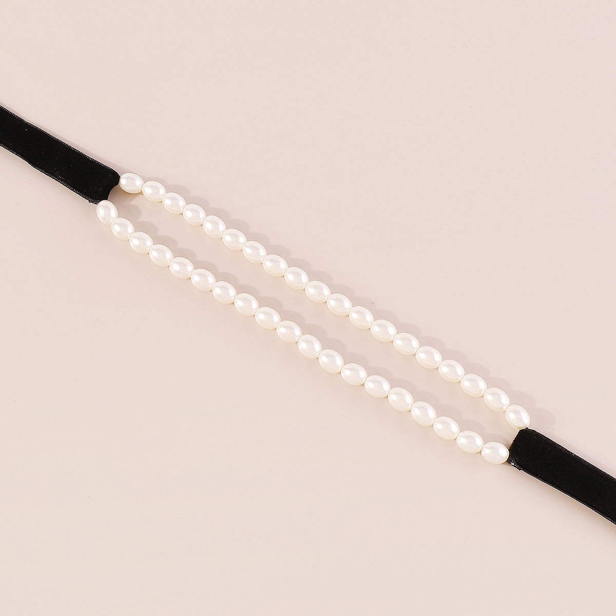 Elegante Collana Francese Retrò Barocco in Velluto e Perle Finte con Fiocco per Donne, con Design Geometrico e Delicata Catena alla Clavicola