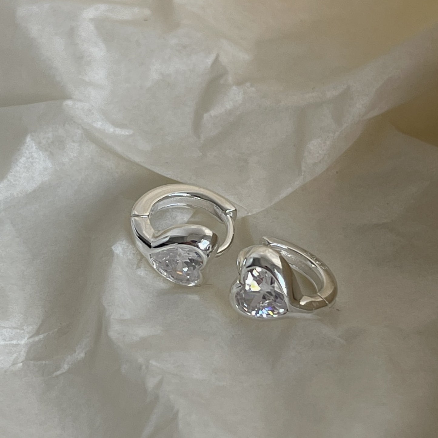 Minimalist Heart-Shaped 925 Sterling Silver Stud Earrings with Zircon Inlay for Women