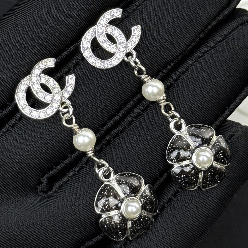 Sweet Black Enamel Floral Double C Letter Brass Pendant Necklace for Women