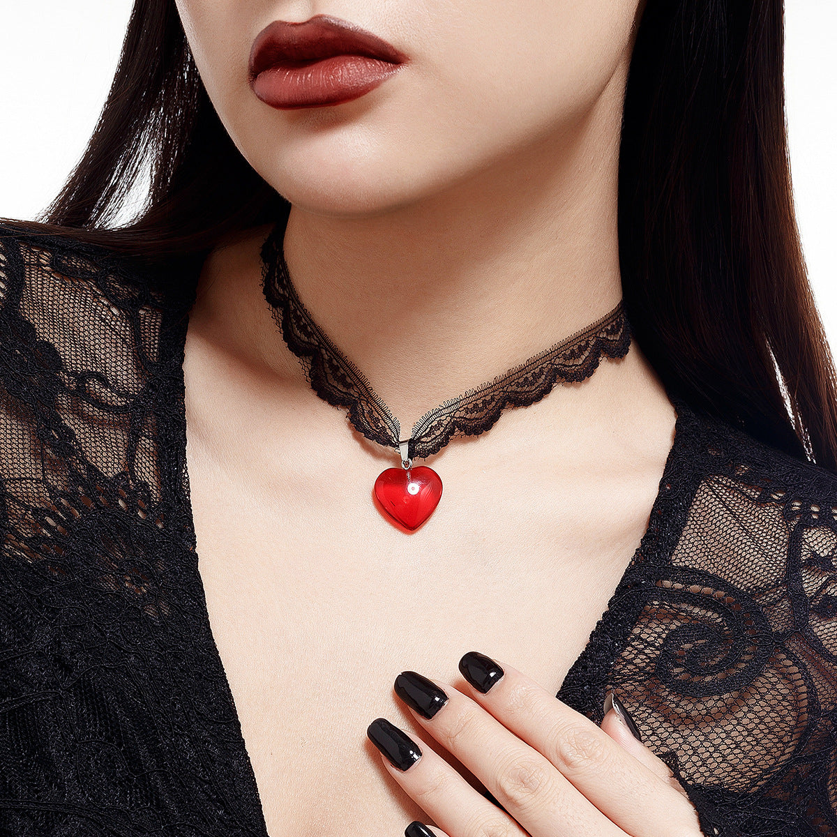 Gargantilla con colgante de corazón rojo dulce y atrevido para mujer con motivo de cruz y cadena de encaje