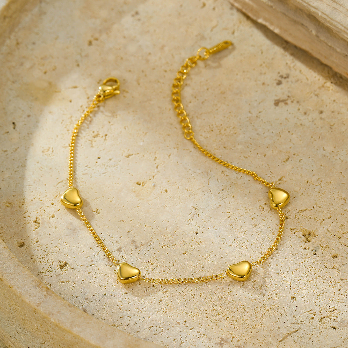 Collar con Colgante de Acero Inoxidable en Forma de Corazón a la Moda con Detalle de Borla, Acabado Bañado en Oro de 18K, para Mujer