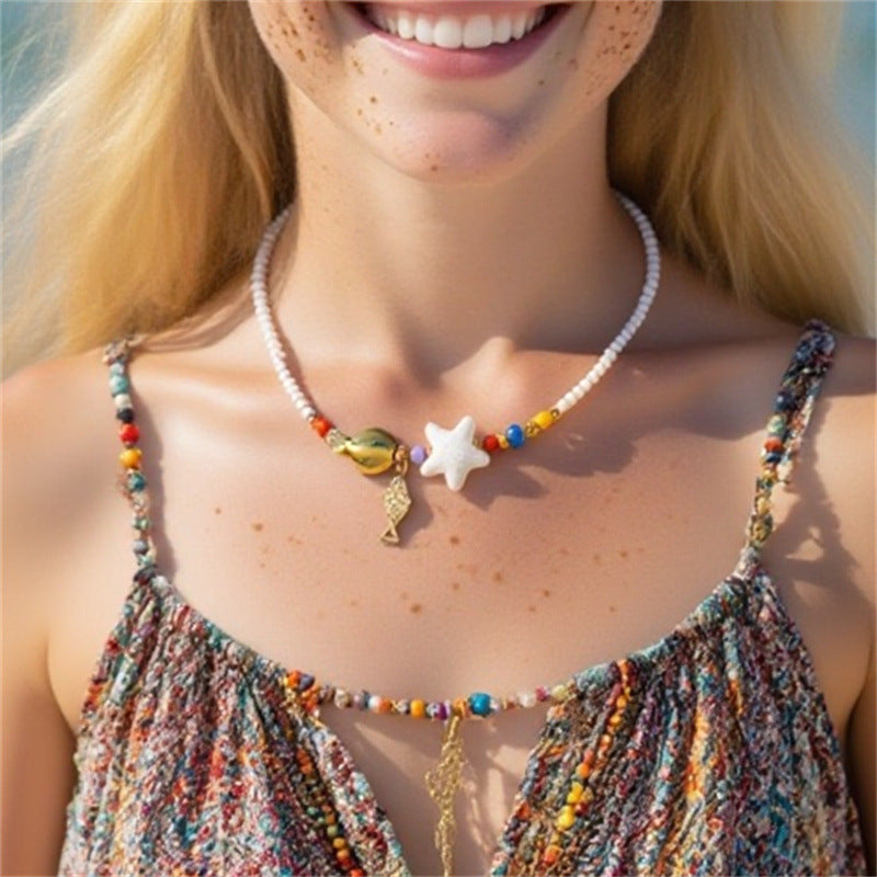 Collana Minimalista in Resina con Fiocco per Ragazze con Finitura Dipinta, Ciondolo a Stella Marina a Tema Spiaggia su Catena di Perline