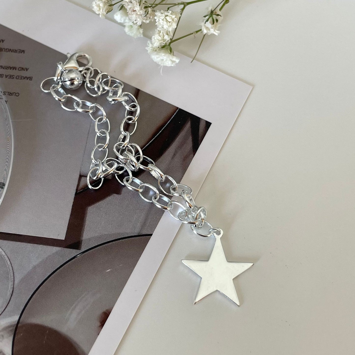 Sweet Minimalist Star-Shaped 925 Sterling Silver Bracelet with Plated Finish