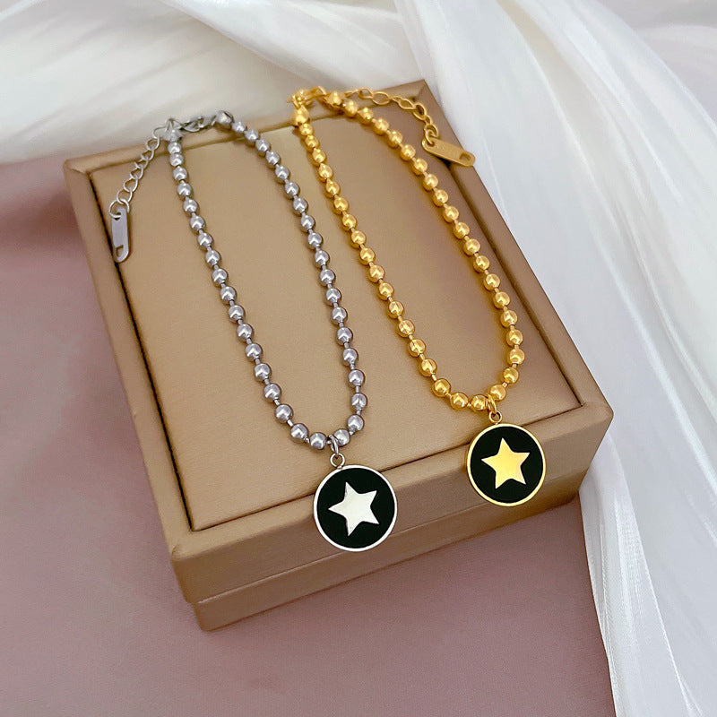 Pulsera de Cuentas de Nácar con Forma de Estrella de Estilo Vintage en Acero de Titanio con Chapado en Oro para Mujer