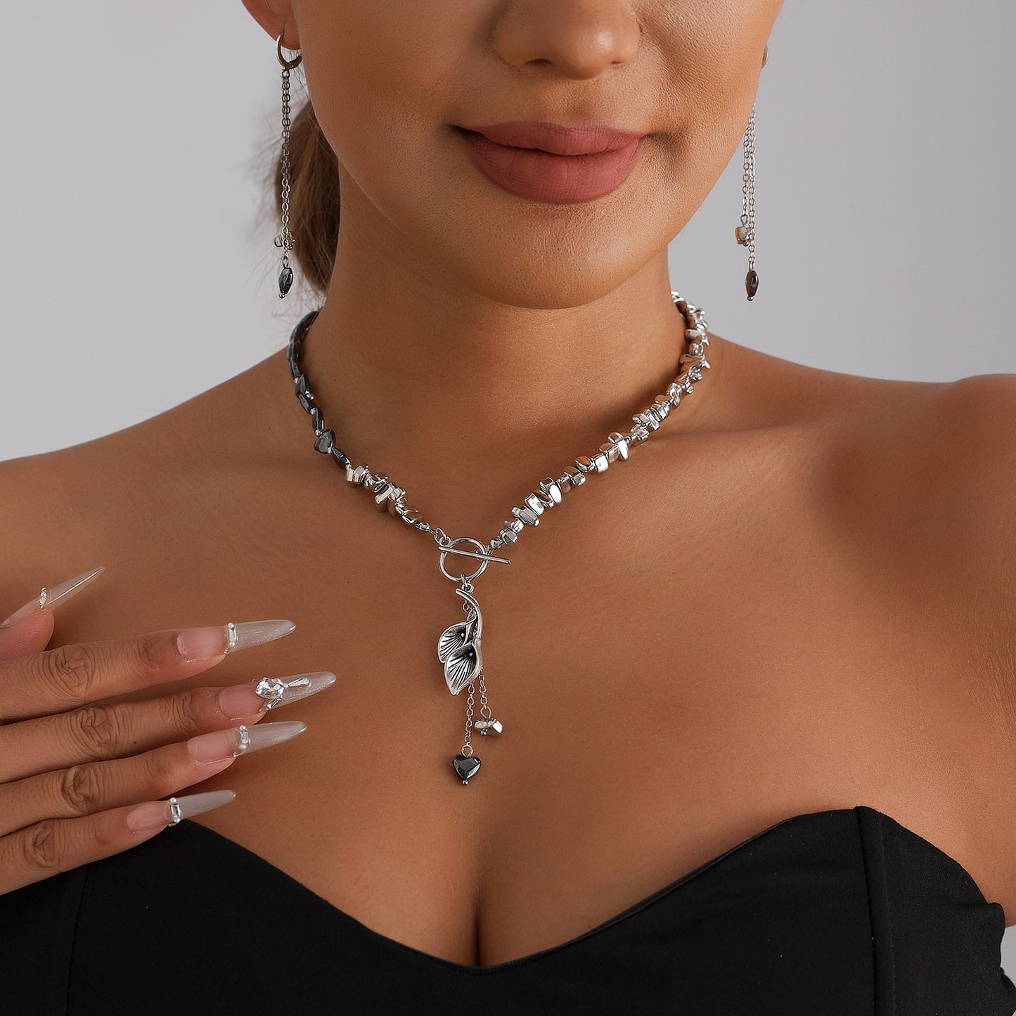 Luxury Elegant Heart Geometric Alloy Plated Necklace for Women